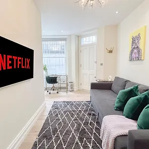 Apartment Urban Getaway In The Heart Of South Kensington