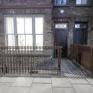 Apartment Modern Deluxe Five Bedroom House Near Chalk Farm Station By Belvilla *