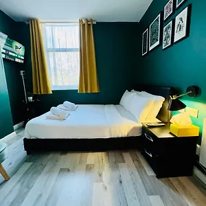 Unique Flat In 1110 Апартаменты