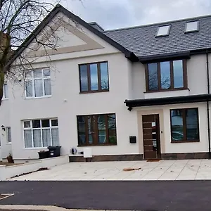 Deluxe House Holiday home Ilford