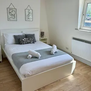 Frederick House Aparthotel