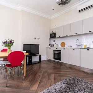1br Gem In The Heart Of Covent Garden With Aircon * Londra