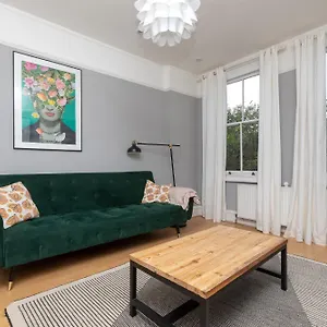 2 Bed In Sydenham, * Londra