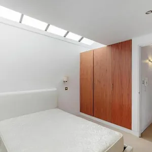 Hidden Gem, Artist Guest house