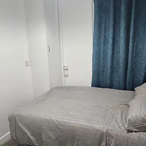 Luxury 2 Bedrooms Flat Leytonstone * Londra