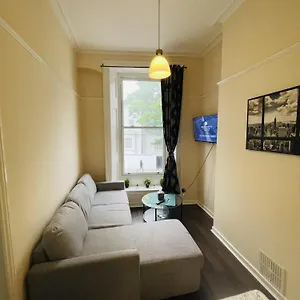 Captivating 2-bed In Paddington Apartment *