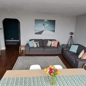 Apartment Stunning Wimbledon Flat
