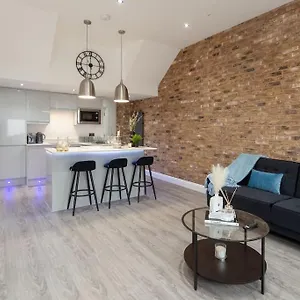 Luxury Wandsworth * London