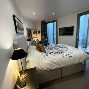 Appartamento Luxury Skyline Retreat *