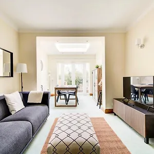 Guestready - A Peaceful Near The Centre