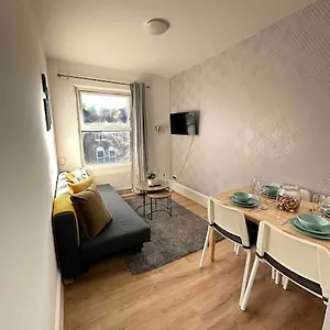 2 Bed Sofa Bed Up To 6 * London