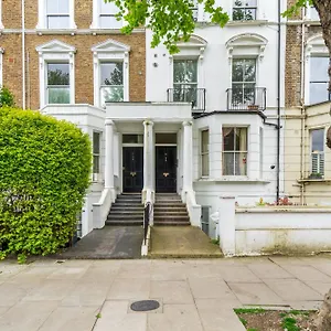 Apartment Charming With 2 Bedrooms *