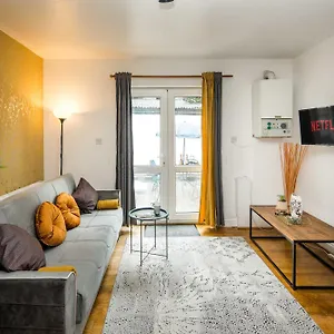 Apartment Serviced In Finchley Road