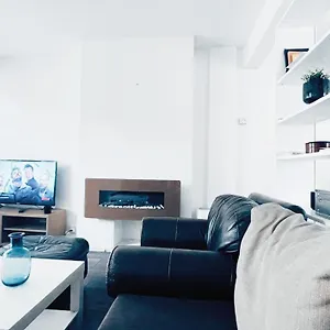 Studio - O2 & Excel Center Apartment *