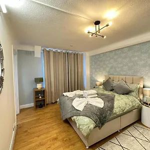 Edgware Road Three Bedroom London