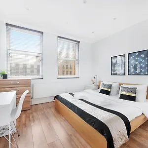 Family Friendly - Stylish Kentish Town Apartment
