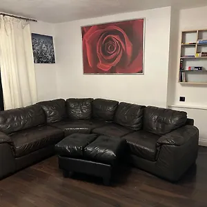 Apartment Stylish 1br W Fireplace & High-speed Wifi