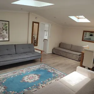 Apartment Stylish Apartment,12 Minutes From Oxford Street,central London,ac,wifi!