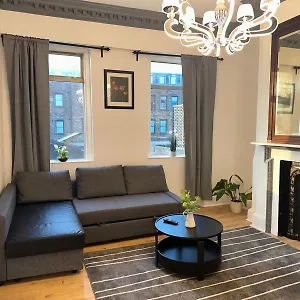 First Floor One Bed In West Apartment *