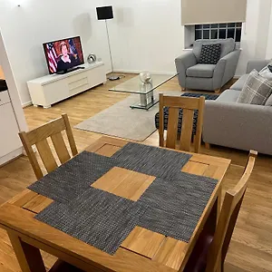 Roomzzz Near The Excel Exhibition Centre Royal Victoria O2 Arena Central 24 Hour Self Check-in *