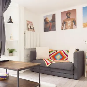 Summer Family Terrace - Location London