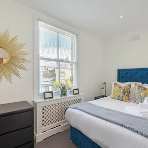 Charming 3bedroom In *