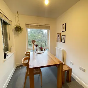 Central & Modern 1bd Flat With Balcony Hackney! Apartment London