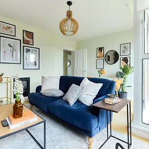 The Putney Heath Place - Adorable 3bdr Flat Apartment *