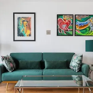 Apartment Modern And Large Oasis Flat In Camden With Patio *