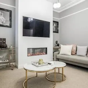 Apartment Beautiful Refurbished 2bed2bath Next To Hyde Park London