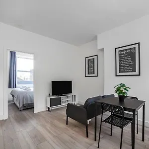 Excellent Location 1 Bed Flat By Tower Bridge * London