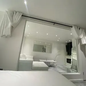 A Comfort & Peaceful Apartment Eltham