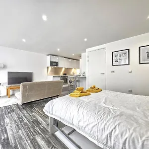 Apartment Waterside, Old Street, Angel, Entire Private *