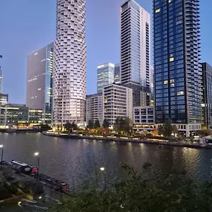 Apartment Aarons Riverview Luxury