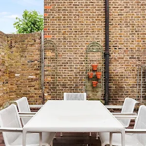 Charming Golborne Escape Holiday home *