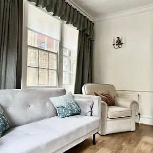 Marble Arch Marylebone Flat London