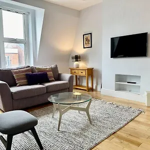 Cozy Family Flat In