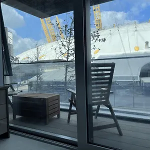 Apartment North Greenwich 02 Arena London