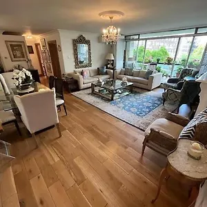 3 Bed 2 Bathroom Spacious Paddington Apartment