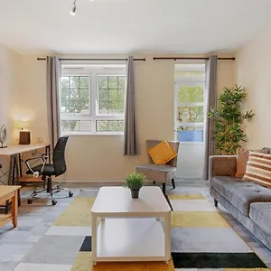 The Serene 2-bedroom Flat W Free Street Parking * Sutton (Greater London)