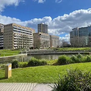 Apartment Park Royal London
