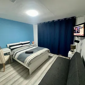 Homestay Tottenham Velvet