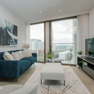 Apartment Portico Residences - Beautiful 2 Bed With Pool In Nine Elms London