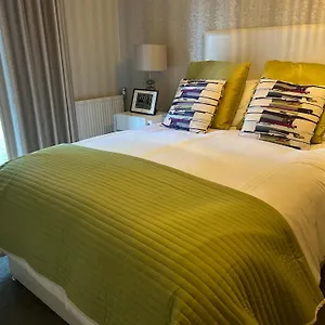 Homestay Spacious Hendon