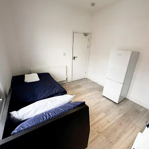 149 Budget * London