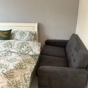 Studio6 Charming With Modern Amenities In *