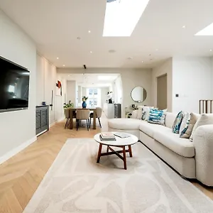 Apartment Premium In The West End London