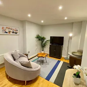 Stylish 1br, 15 Mins To Buckingham Palace,