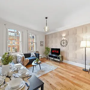 Delightful Flat In - Sleeps 6