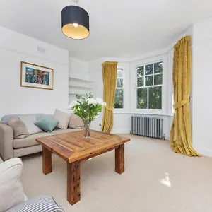 Spacious 3 Bed South Bank * London